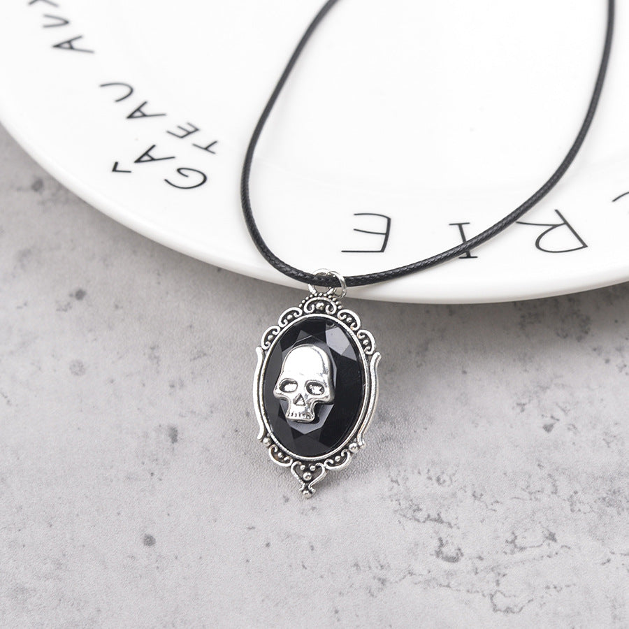 Wholesale  dark charm skull pendant necklace retro exaggerated punk