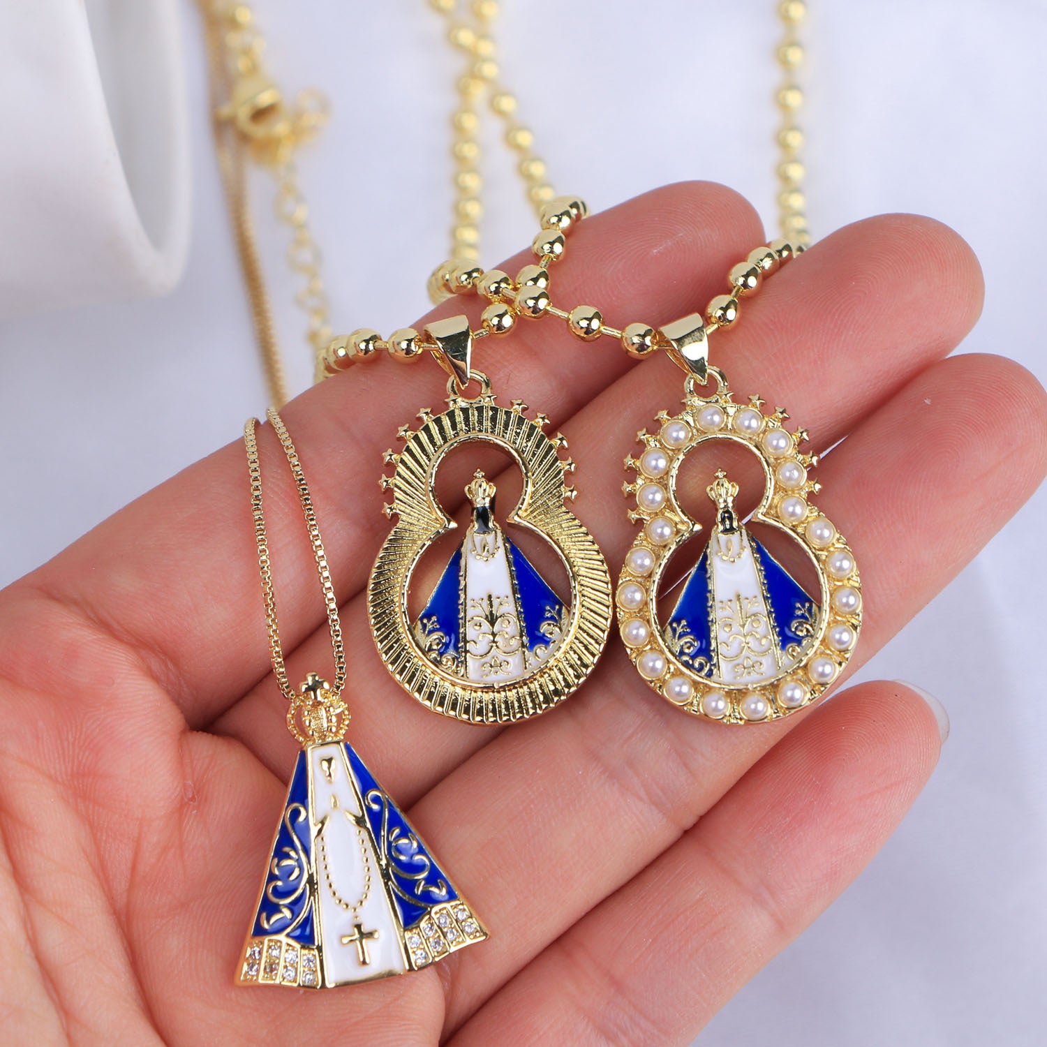 Wholesale Pearl Crown Pendant cross necklace