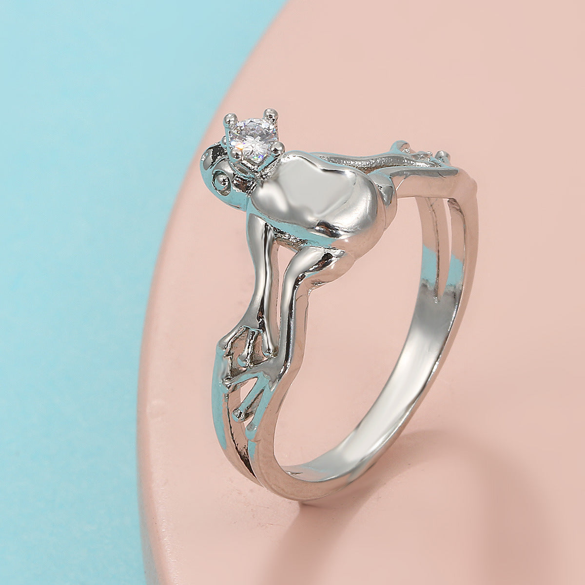 Wholesale Silver and gold diverse frog retro animal ring