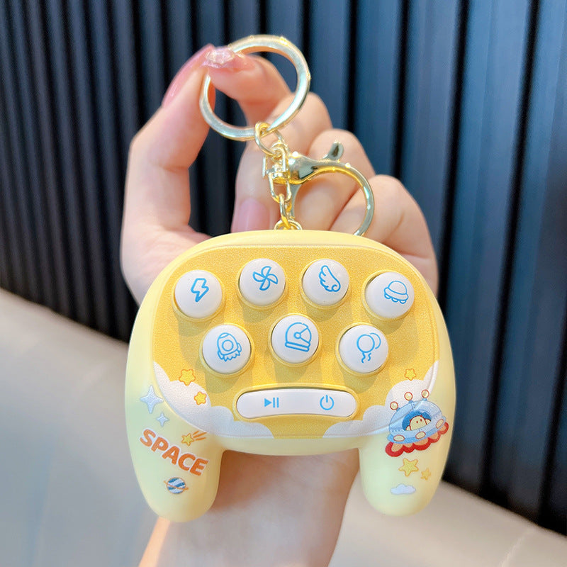 Wholesale Space Man and Ground Mouse Decompression Toys Mini Game Machines Plastic Keychain