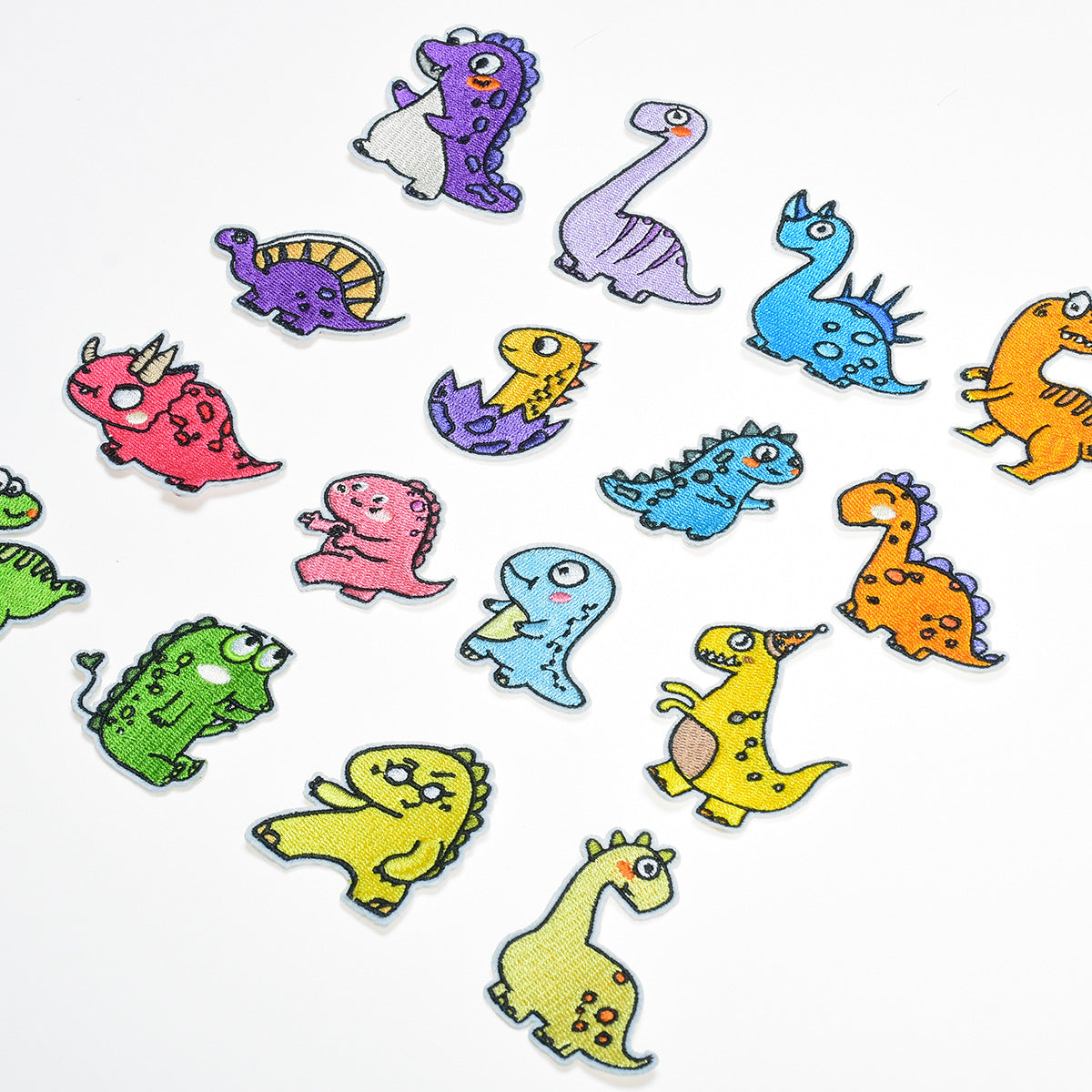 Wholesale Stylish Dinosaur Twill Embroidered Patch Iron On Applique For DIY Clothing And Bag Decoration