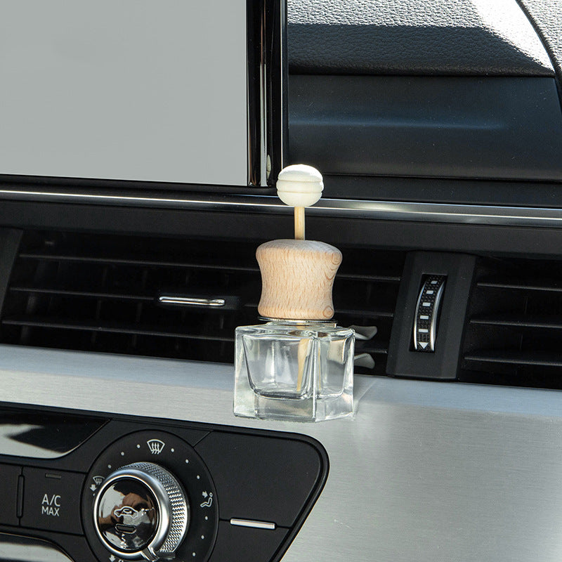 Wholesale Car Air Outlet Aromatherapy Glass Round Perfume Empty Bottle