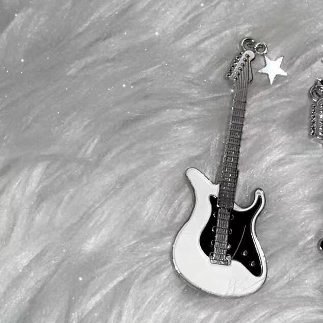 Wholesale Wholesale Handmade Spice Girls Y2K Punk Guitar Hair Clips