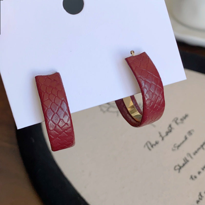 Wholesale Red Leather Unique Temperament Leather Circle Light Luxury Retro Wine Red Hong Kong Style Exaggerated Round Earrings