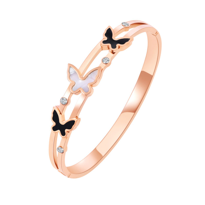 Wholesale Black and White Shell Butterfly Buckle Bracelet Gold Plated Diamond Non-fading Titanium Steel Bracelet