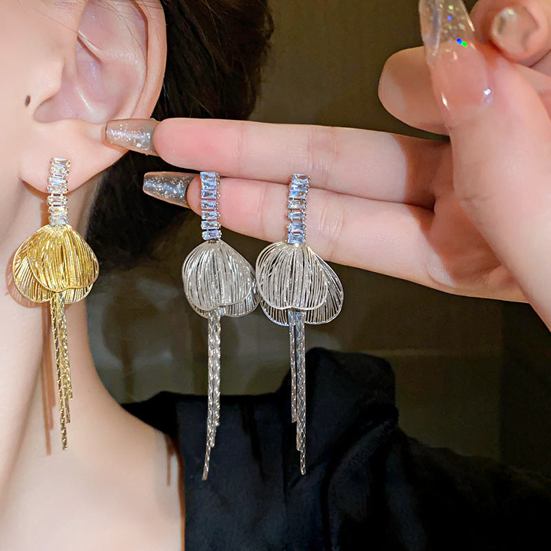 Wholesale Hollow Metal Petals Long Tassel Earrings