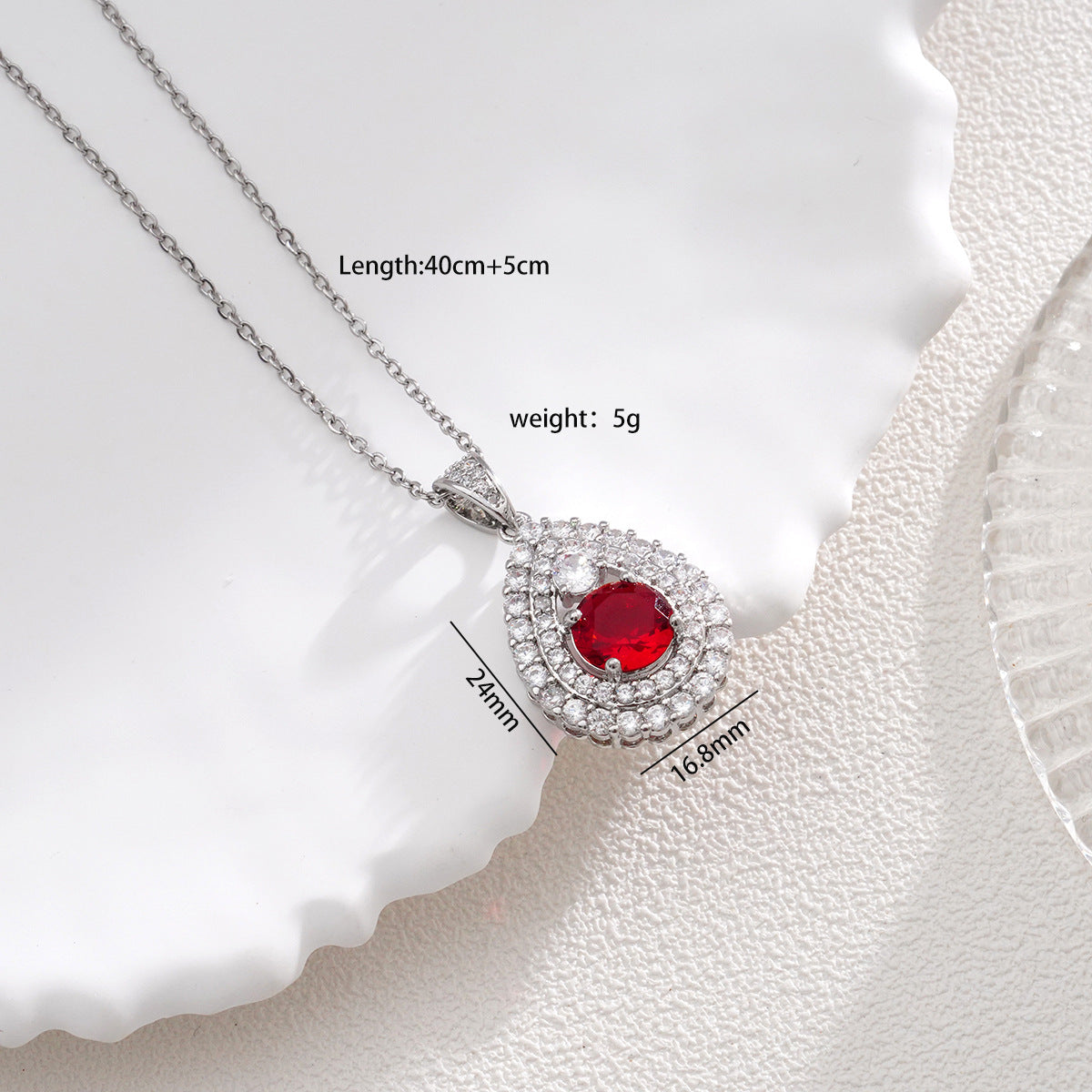 Wholesale Women' s Necklace Love Fresh Simple Clavicle Chain Pendant