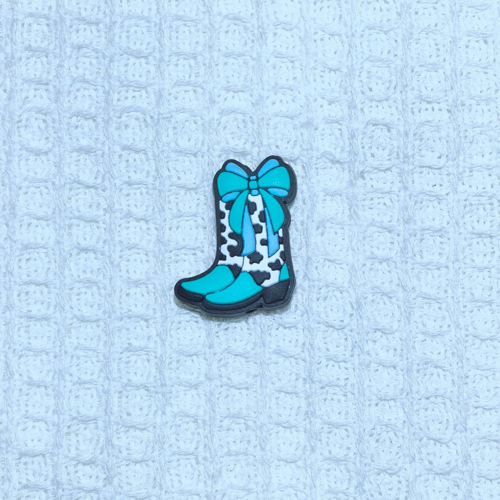 Wholesale Random 100pcs boots a variety of series silicone cartoon beads  Focal Beads