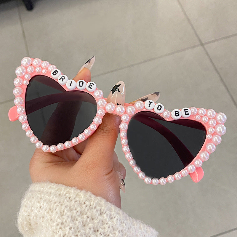 Wholesale Diamond letter pearl heart sunglasses