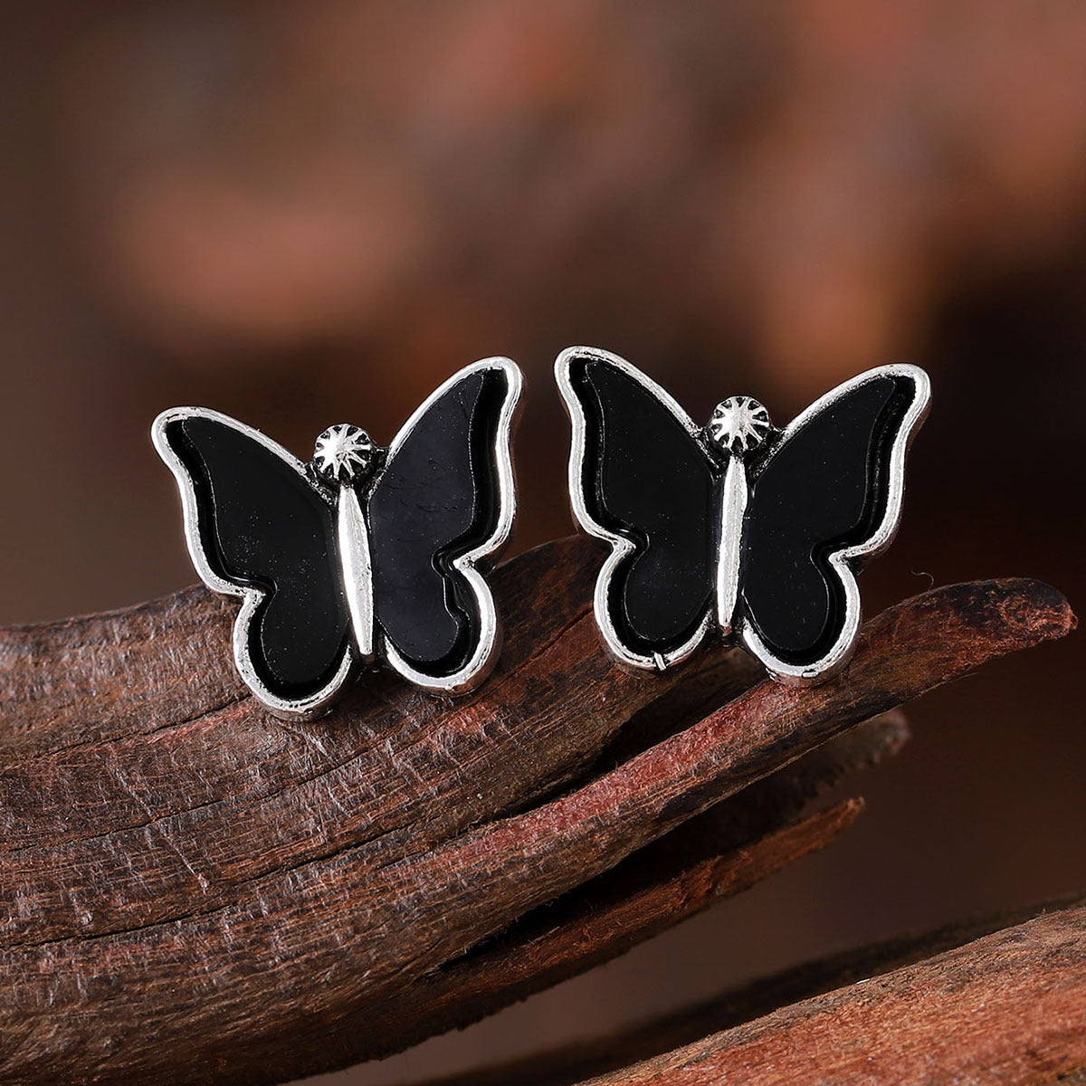 Wholesale Retro sweet colorful butterfly earrings simple and versatile fashion niche earrings for women
