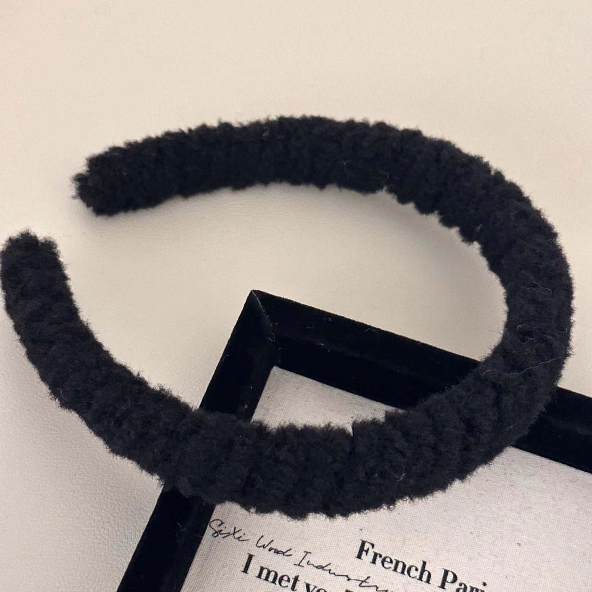 Wholesale Plush Colored Lamb Hair Hoop