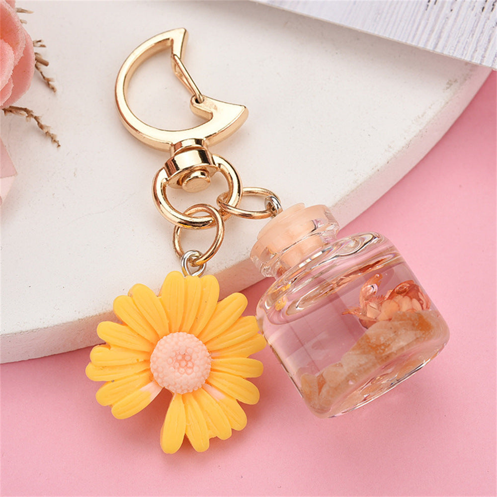 Wholesale Zinc Alloy Moon Buckle Small Chrysanthemum Keychain