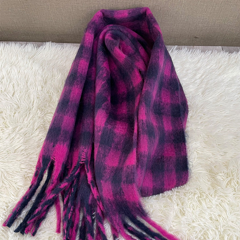 Wholesale Autumn and Winter Black and White Plaid Thickened Thermal Scarf