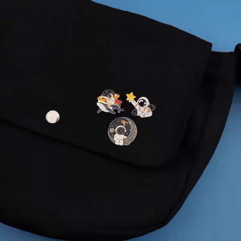 Wholesale Astronaut Brooch  Cute Space Planet Astronaut Metal Brooch