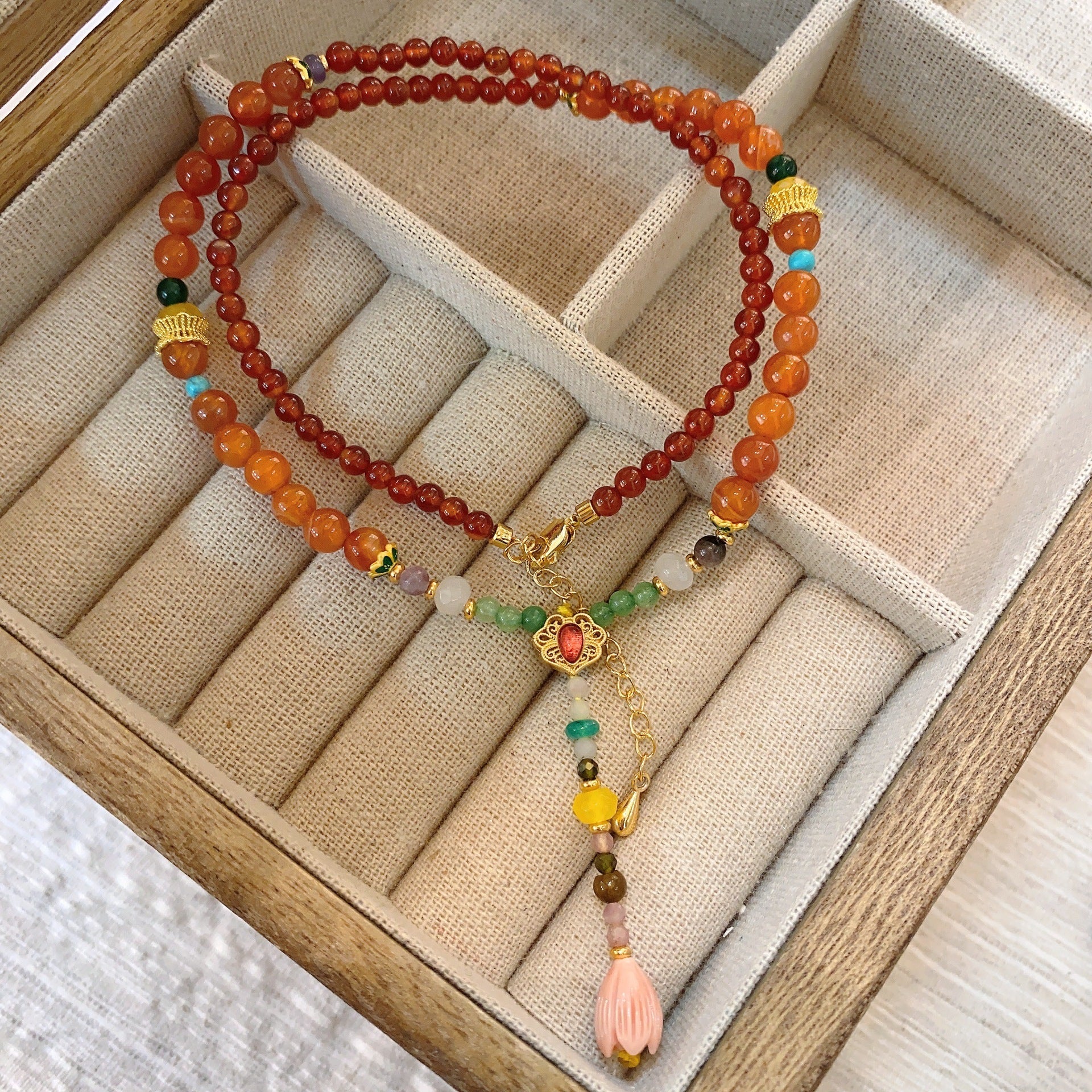 Wholesale Natural Stone Freshwater Pearl Colored Glass Beaded Necklace