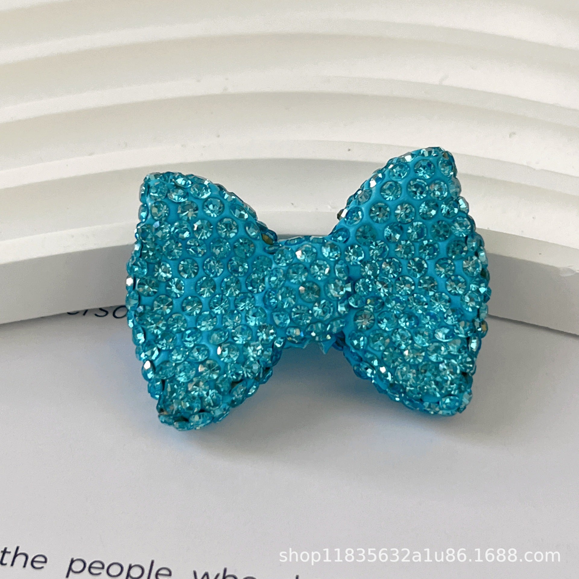 Wholesale 10pcs colored bow-tie shaped crystal beads