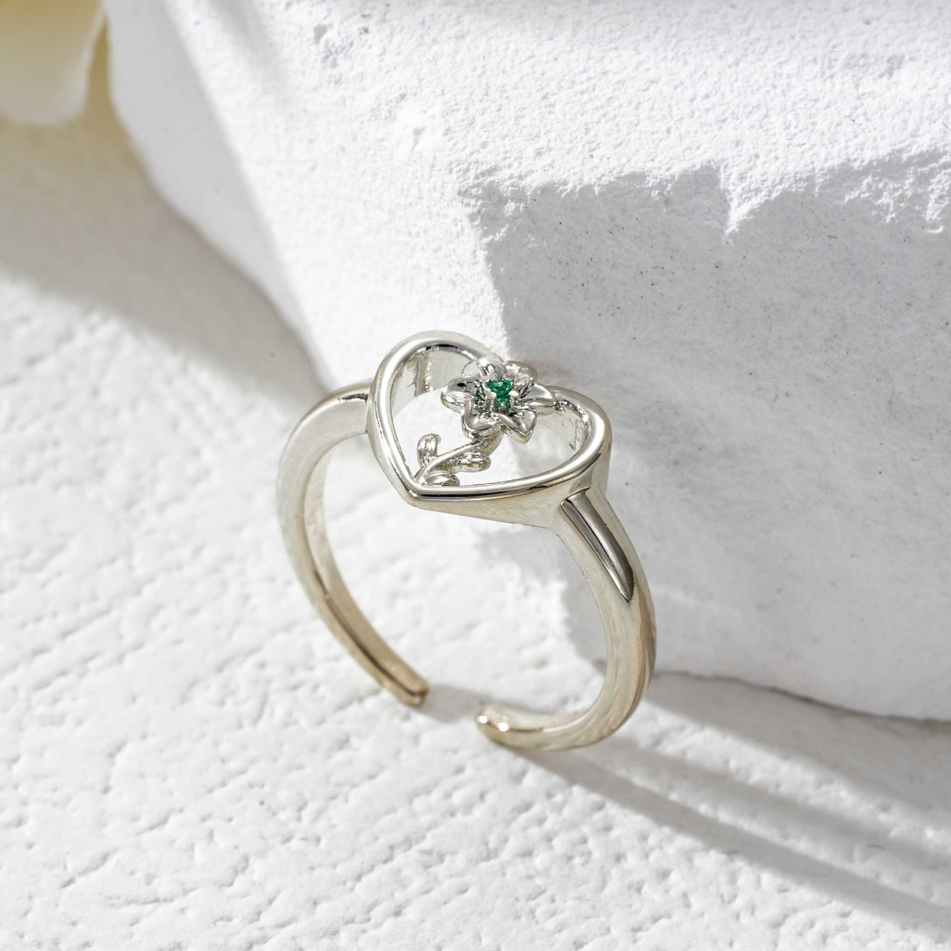 Wholesale Zircon Heart Flower Hand Jewelry Open 12-Month Flower Ring