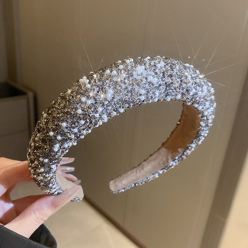 Wholesale Full of diamonds, super sparkling, elegant, fashionable and versatile colored diamond hair pressing headband