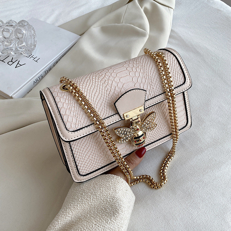 Wholesale The New Fashion Trend Retro Chain Crossbody Small Square Bag Is Foreign and High-end