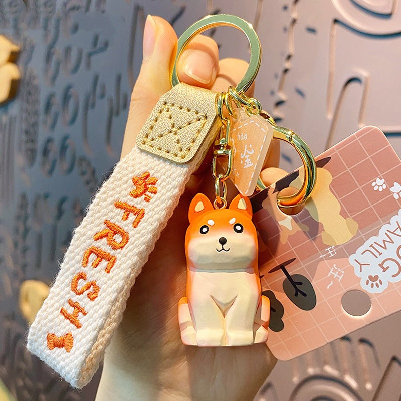 Wholesale Wood Carved Resin Dog Figure Keychain