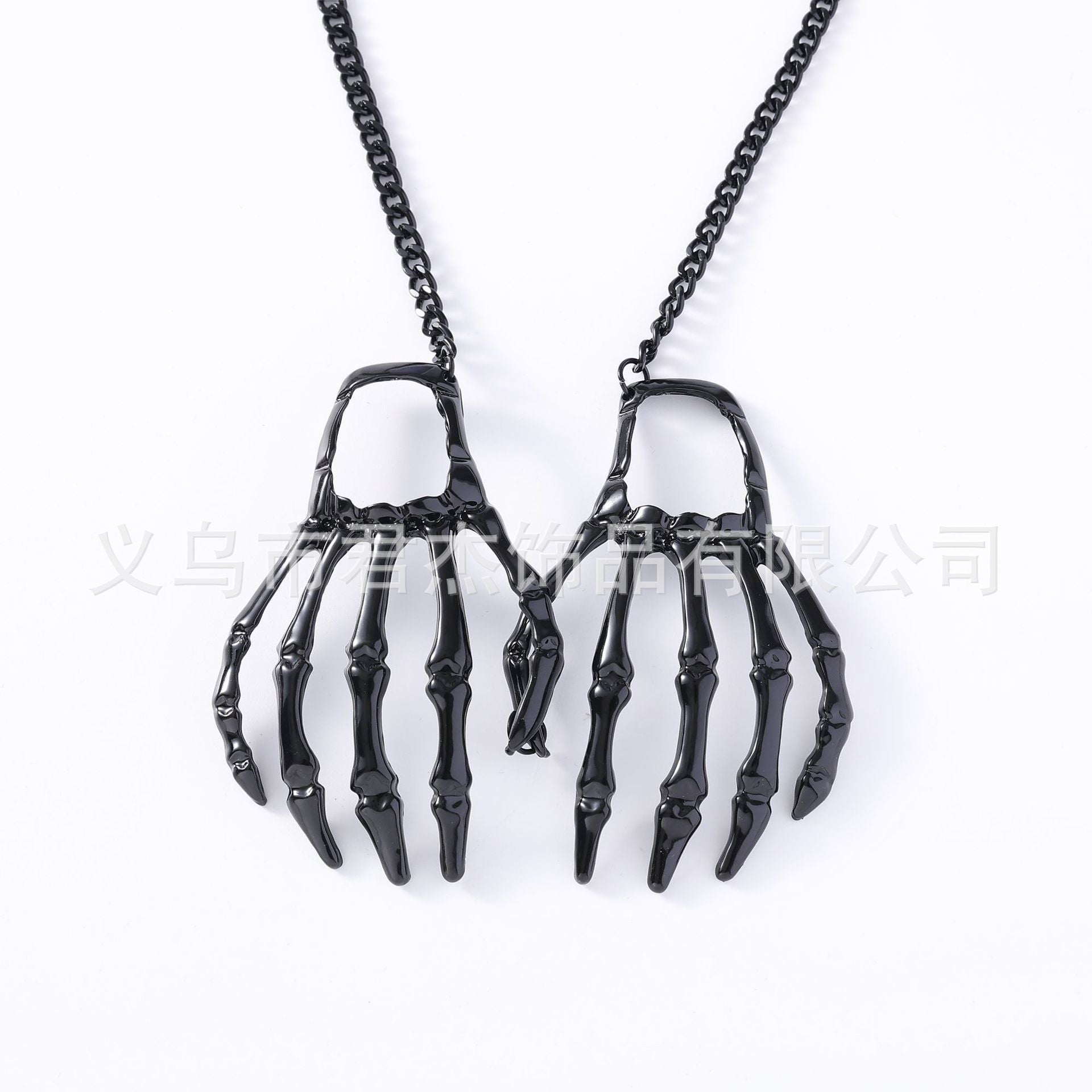 Wholesale  exaggerated hip-hop punk skeleton hand necklace