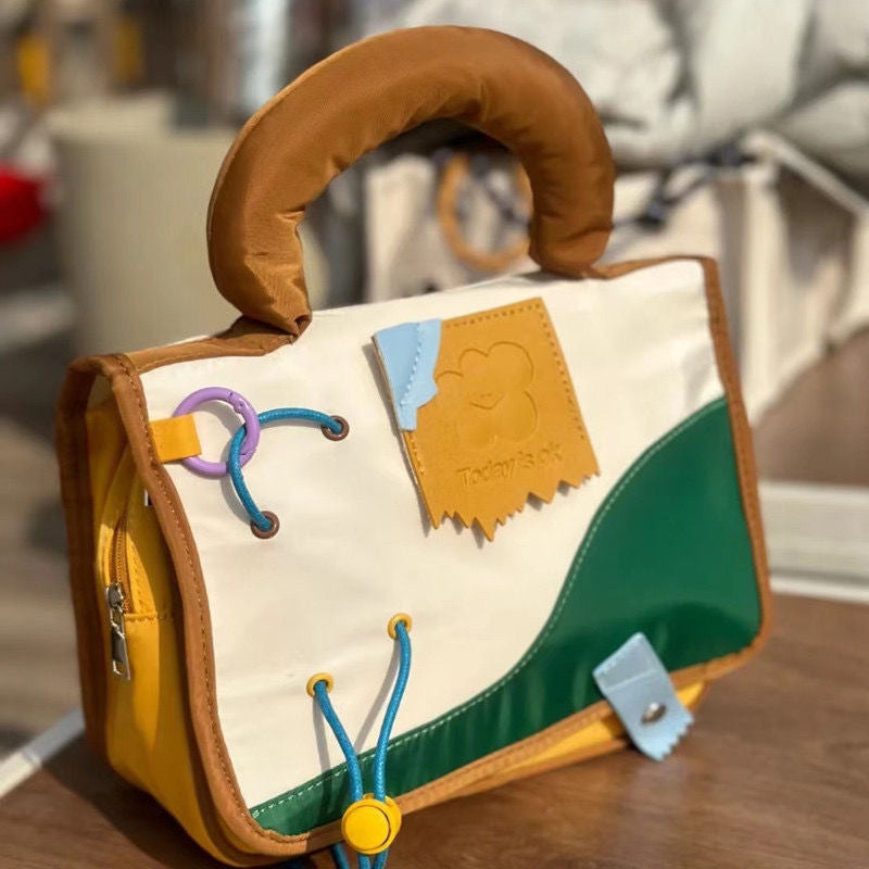 Wholesale Large Capacity Cute Contrasting Color Makeup and Toiletries Storage Bag