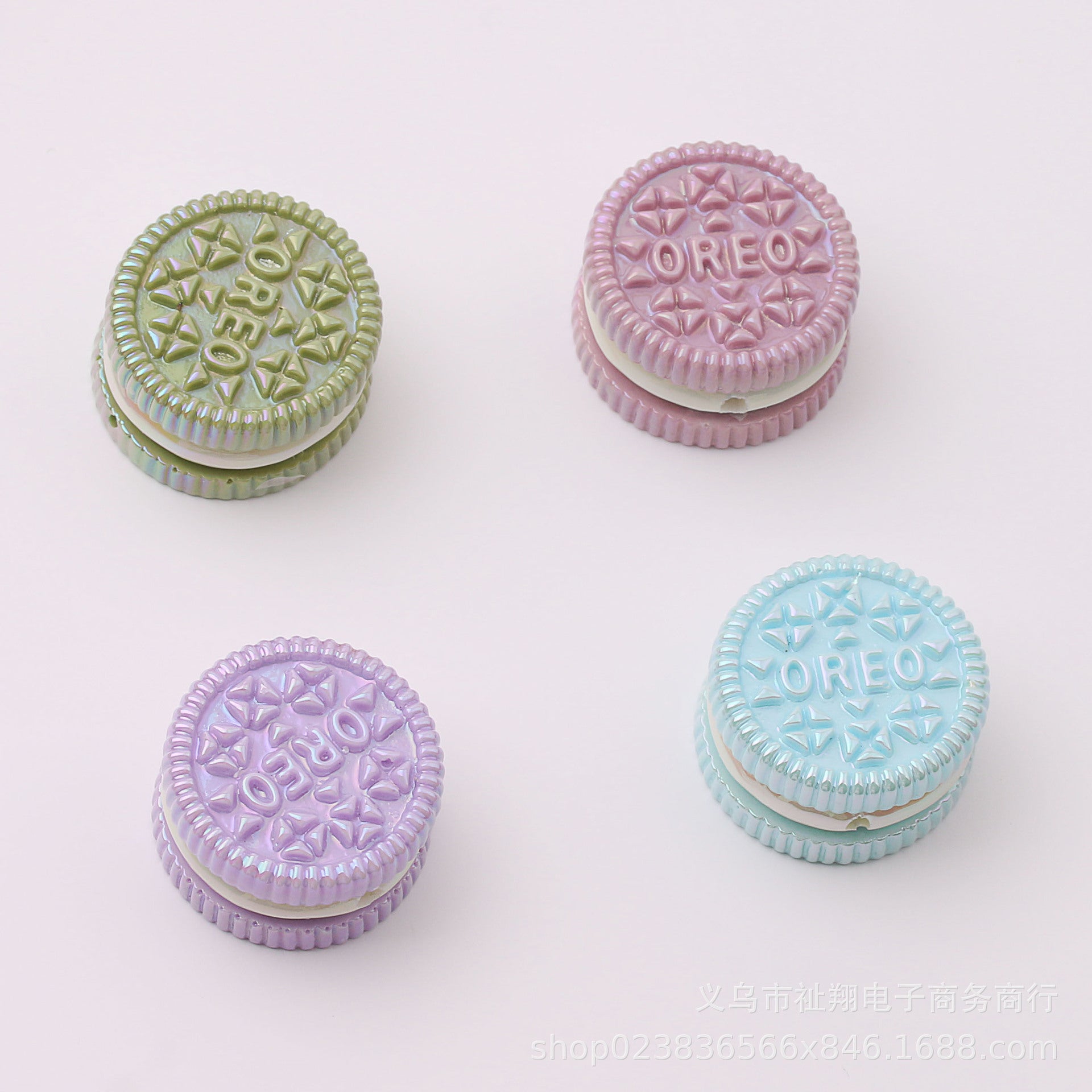 Wholesale 100pcs/pack Resin Through-hole UV Color-plated Macron Sandwich Biscuit DIY Beads