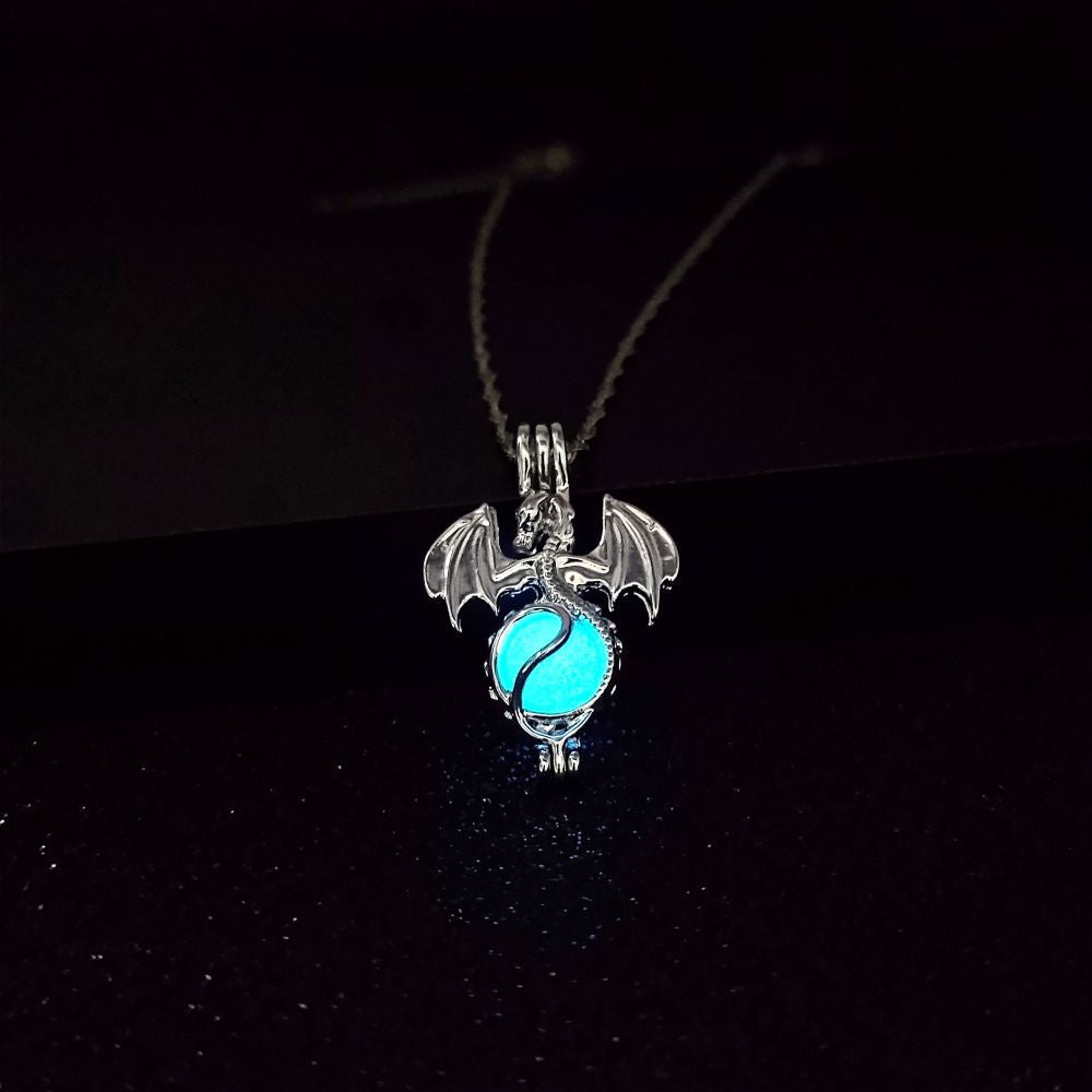 Wholesale Openable hollow luminous small dragon necklace