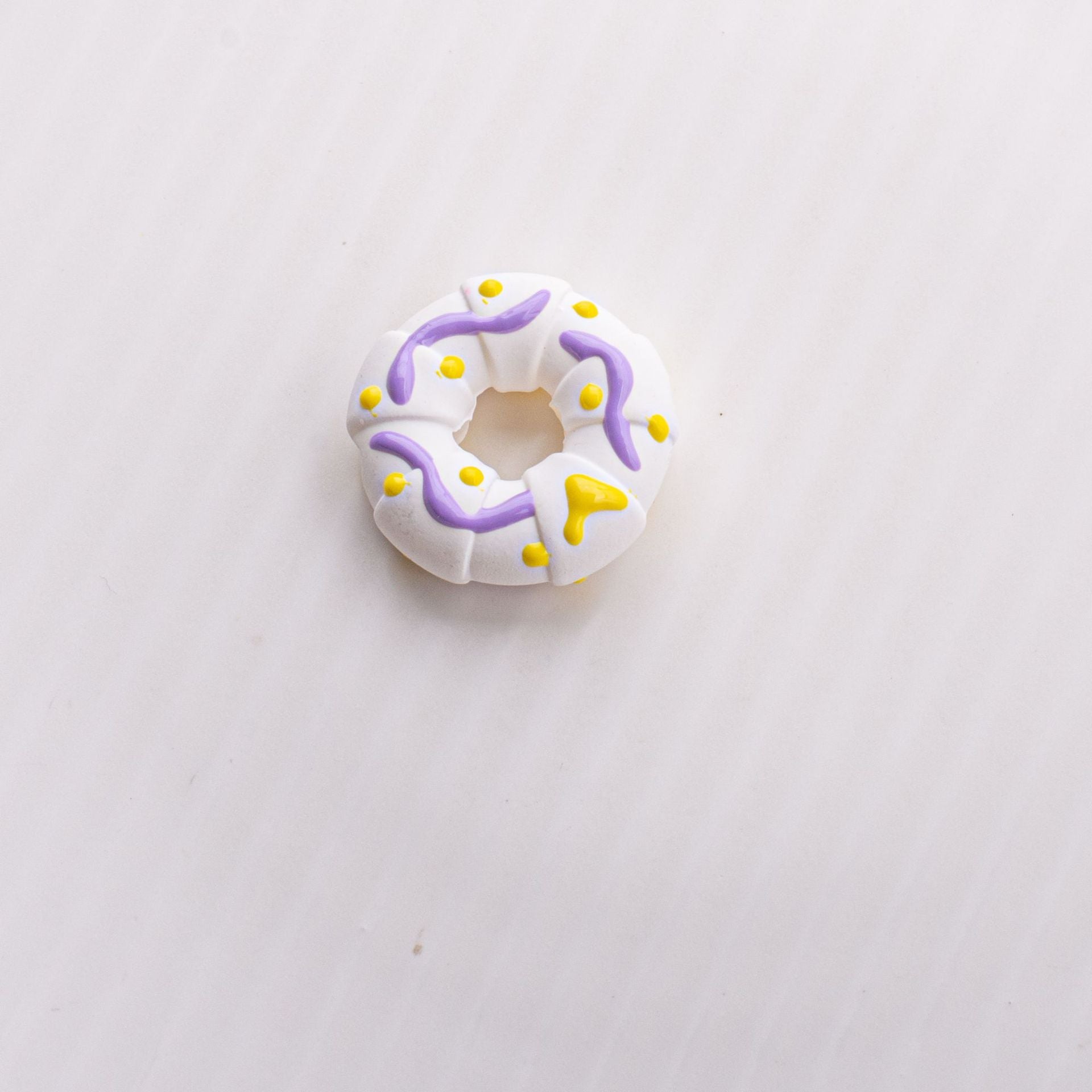 Wholesale Fun Touch Paint Hand-painted Donut Colorful Ring Acrylic Straight Hole