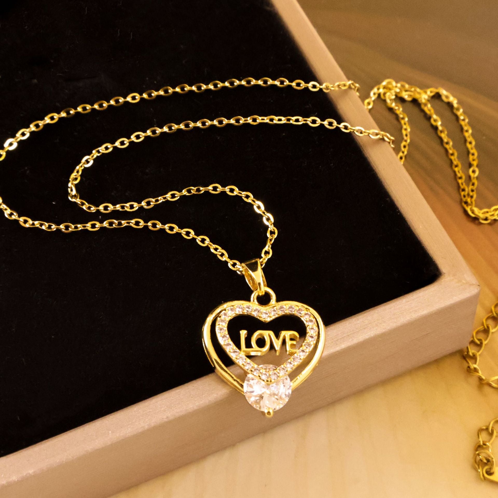 Wholesale Titanium Steel Heart Necklace