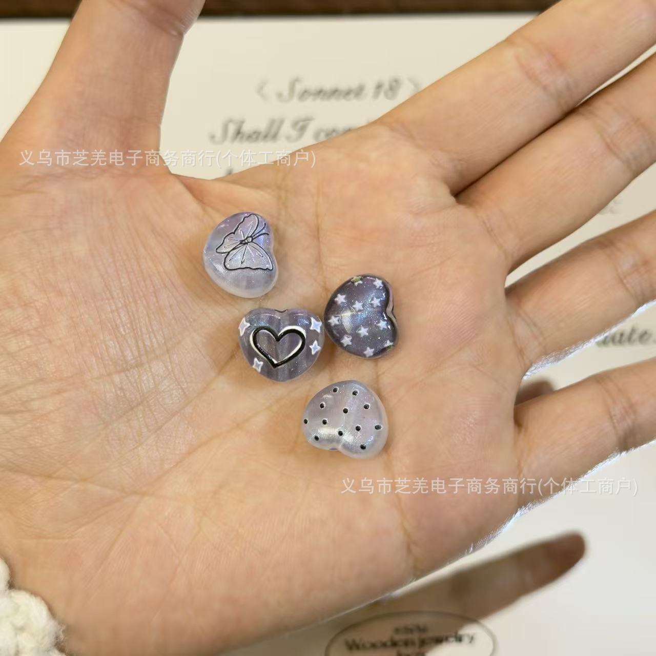 Wholesale 10pcs Fine Sparkling Bow Love Relief Acrylic Beads