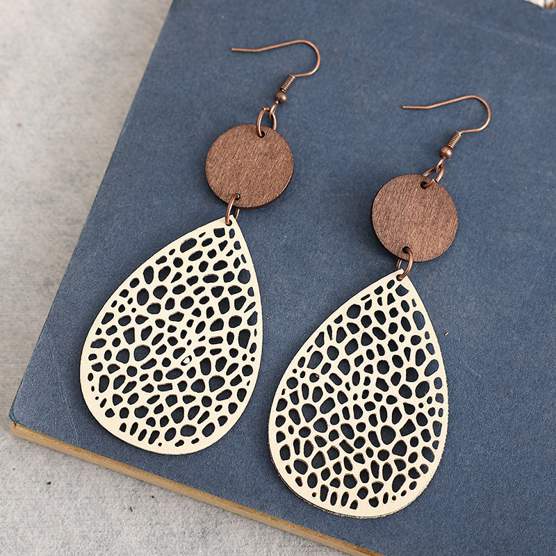 Wholesale Vintage Hollow Spider Web Spliced Wood Chip Leather Earrings
