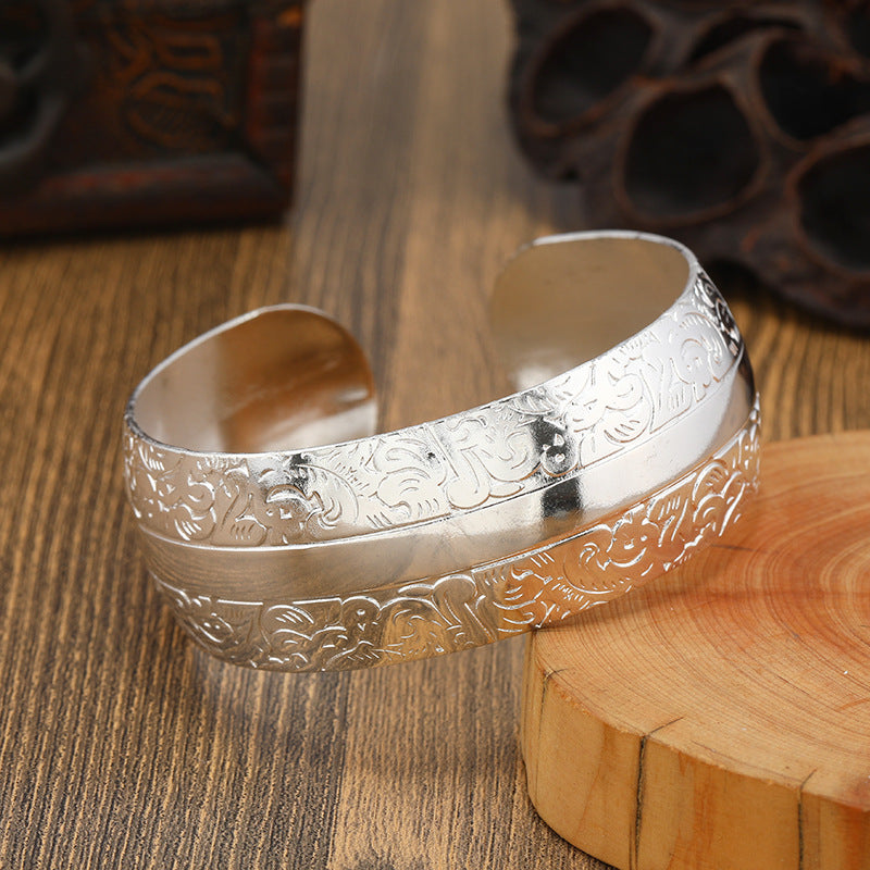 Wholesale Vintage Ethnic Style Miao Silver Bracelet