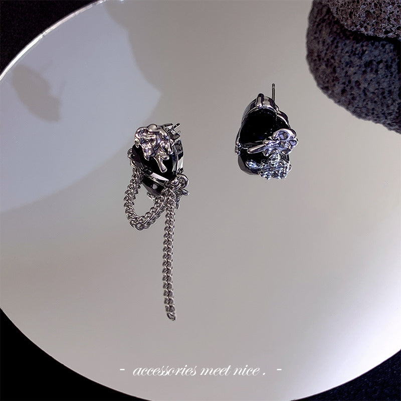 Wholesale Alloy Black Temperament Tassel Earrings