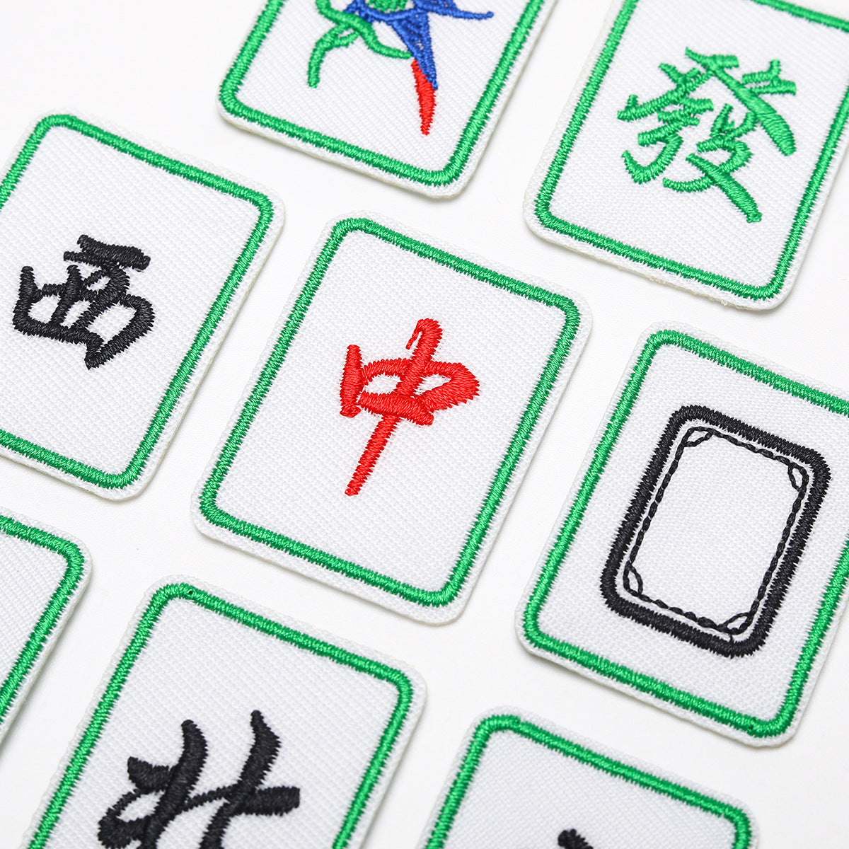 Wholesale Mahjong Embroidered Patches 8 Self Adhesive Twill Fabric Appliques For Clothing Bags Shoes Hats Boutique Resale Accessory