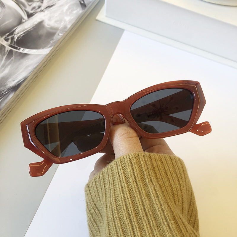 Wholesale Personalized retro versatile small frame fashionable cat-eye sunglasses