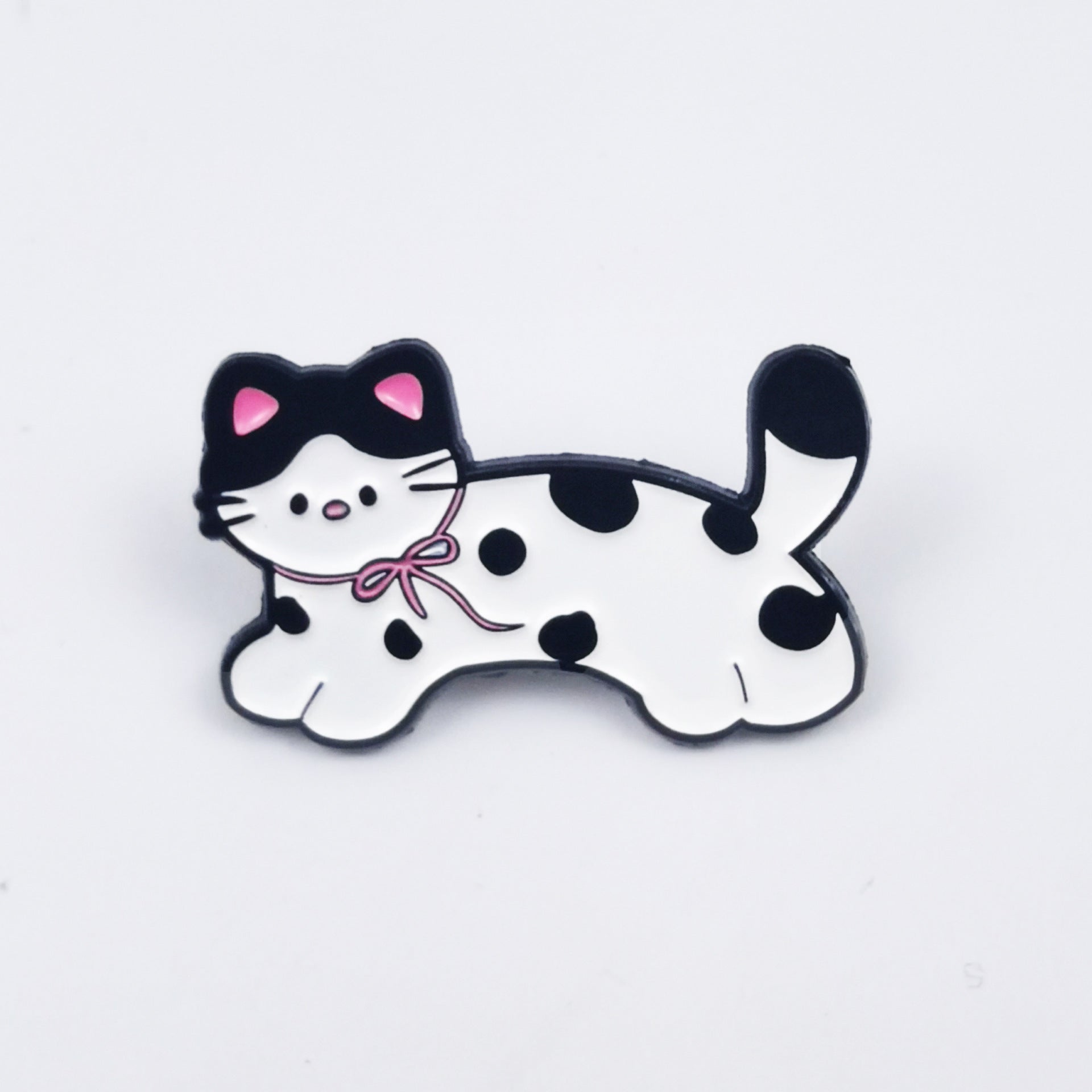 Wholesale Cute and able sausage dog cat alloy cartoon brooch