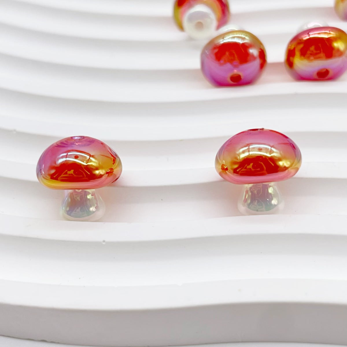Wholesale 100PCS/PACK Colorful Acrylic Small Mushroom DIY Straight Hole Beads