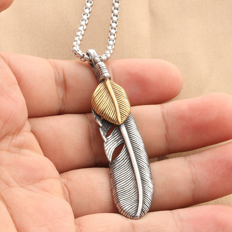 Wholesale animal eagle feather pendant personalized punk retro men's feather alloy pendant