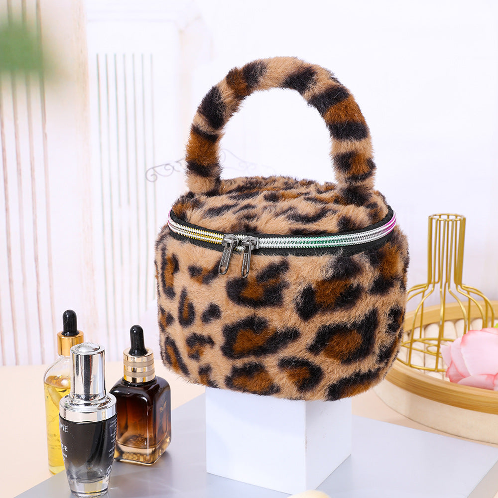 Wholesale Large Capacity Makeup Leopard Print Storage Bag