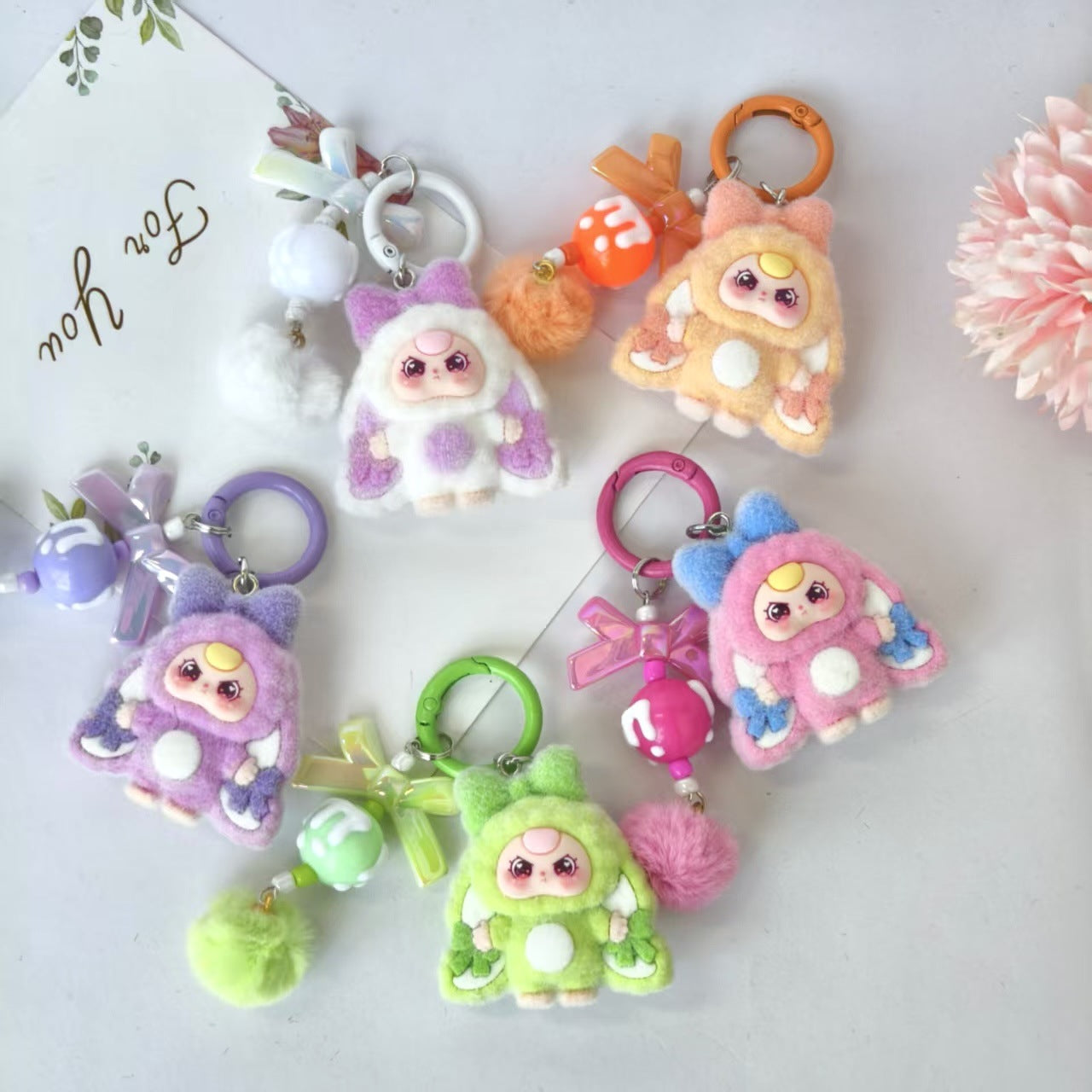 Wholesale Colorful cute cartoon Keychains
