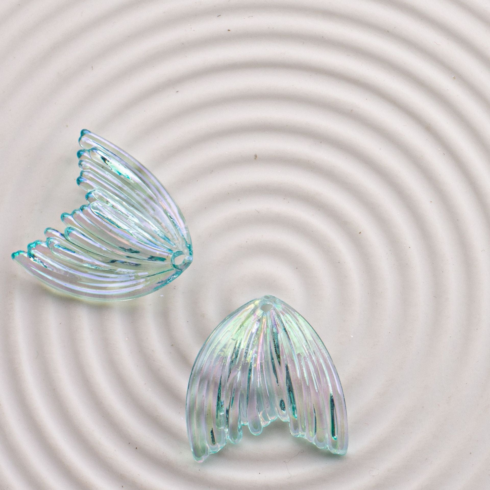 Wholesale UV Coated Mermaid Fish Tail Acrylic Loose Beads