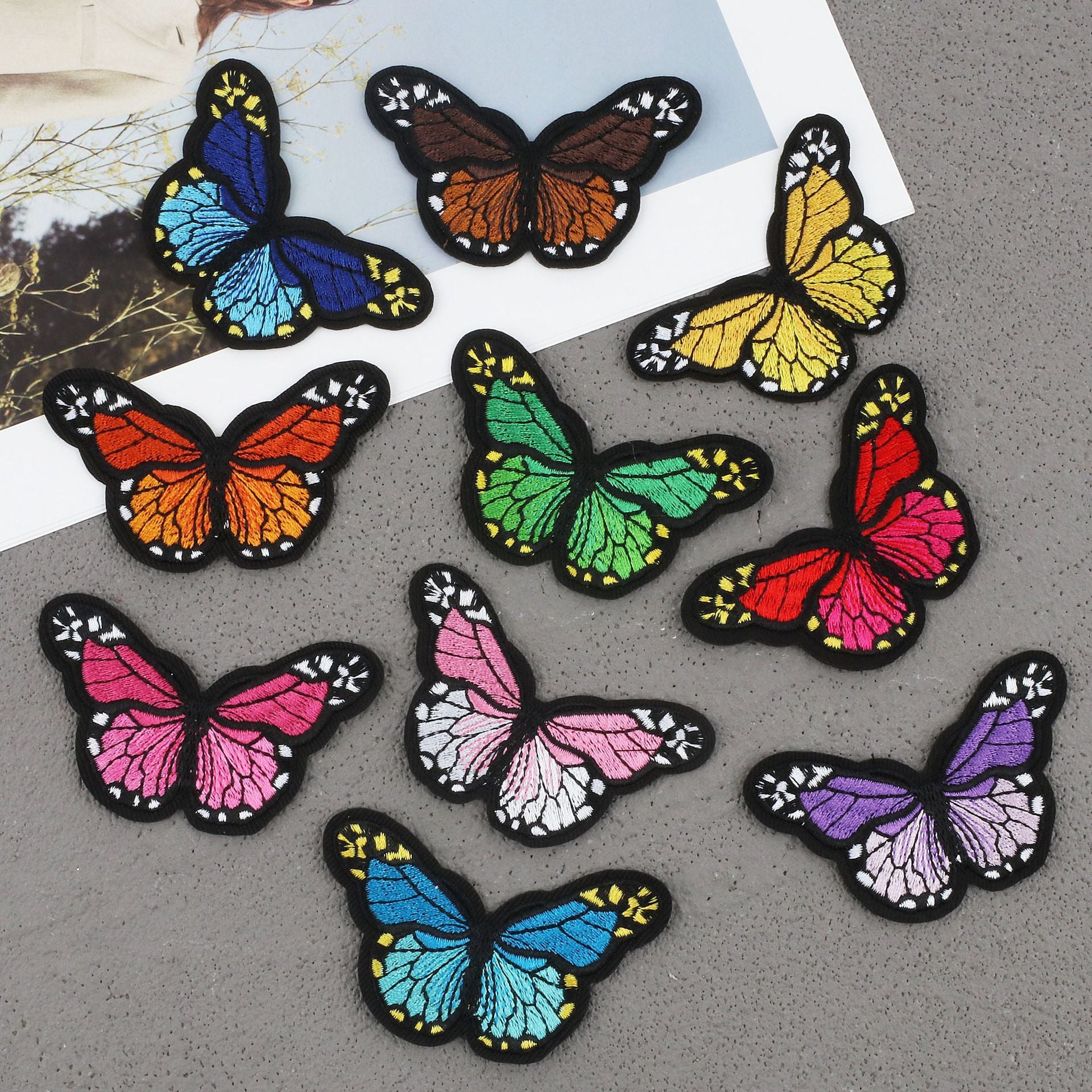 Wholesale Chic Polyester Embroidered Iron On Patches Assorted Butterfly Sunflower Designs For Clothing Craft Supply Resale