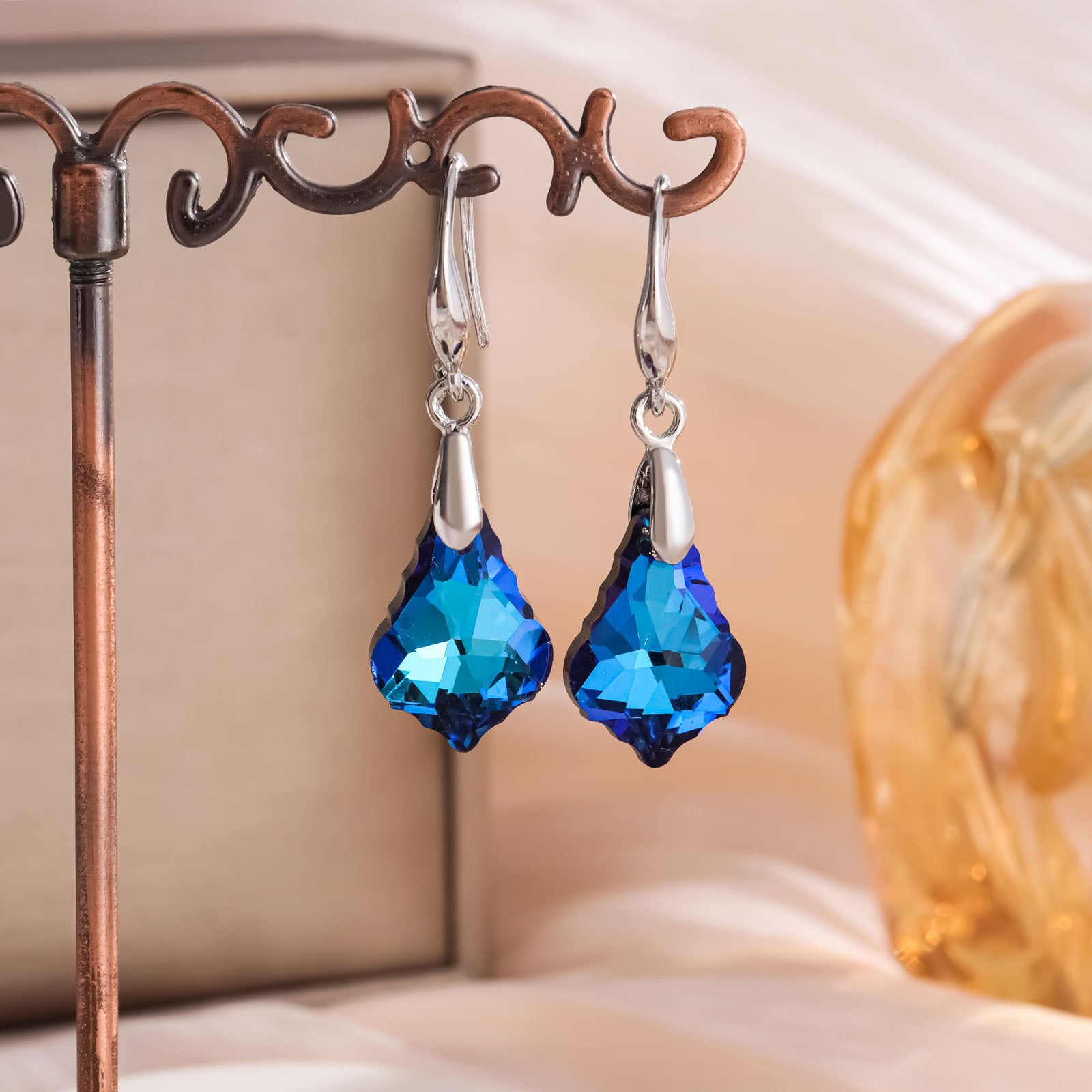 Wholesale Baroque Maple Leaf Earrings Crystal Jewelry