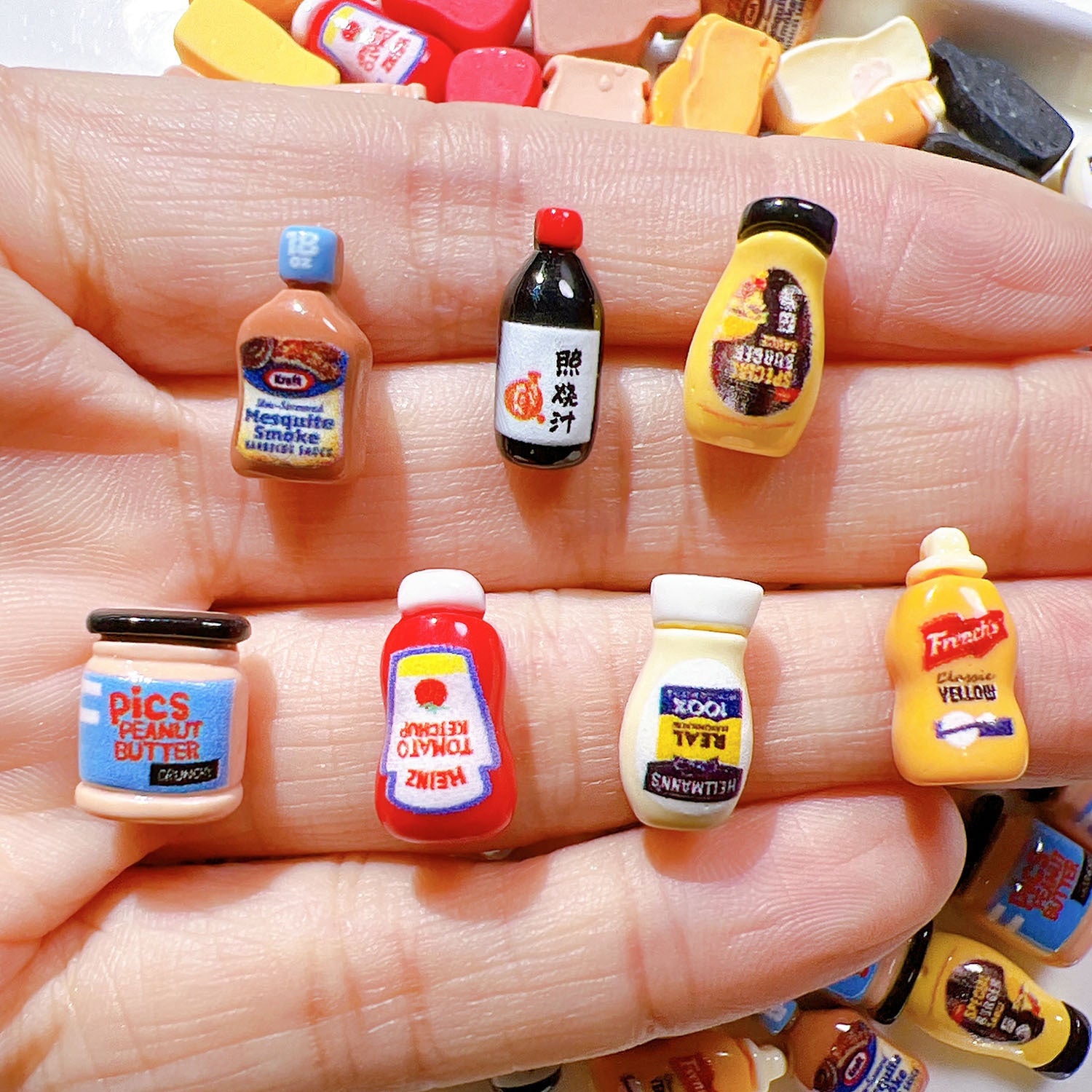 Wholesale 10pcs Slightly shortened dressing and bottles Doll Accessories