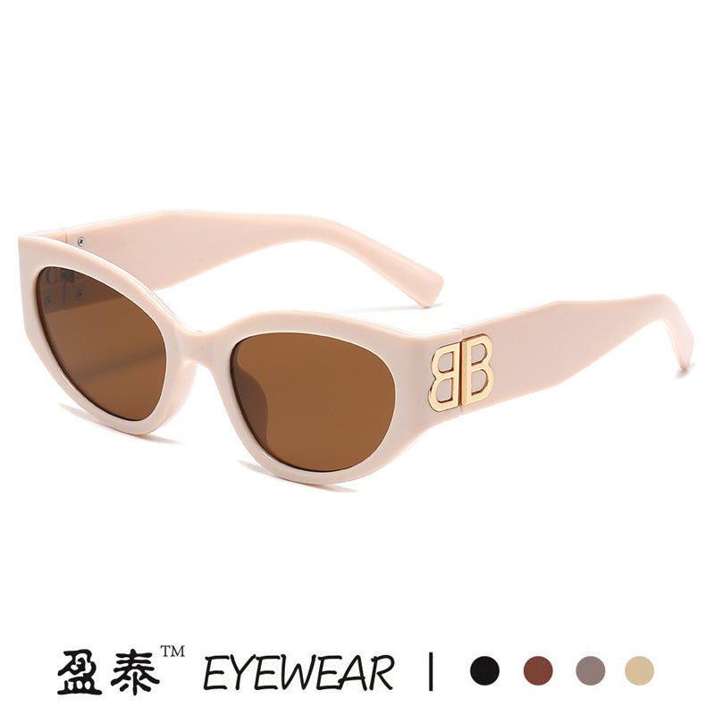 Wholesale Retro cat-eye high-end glasses