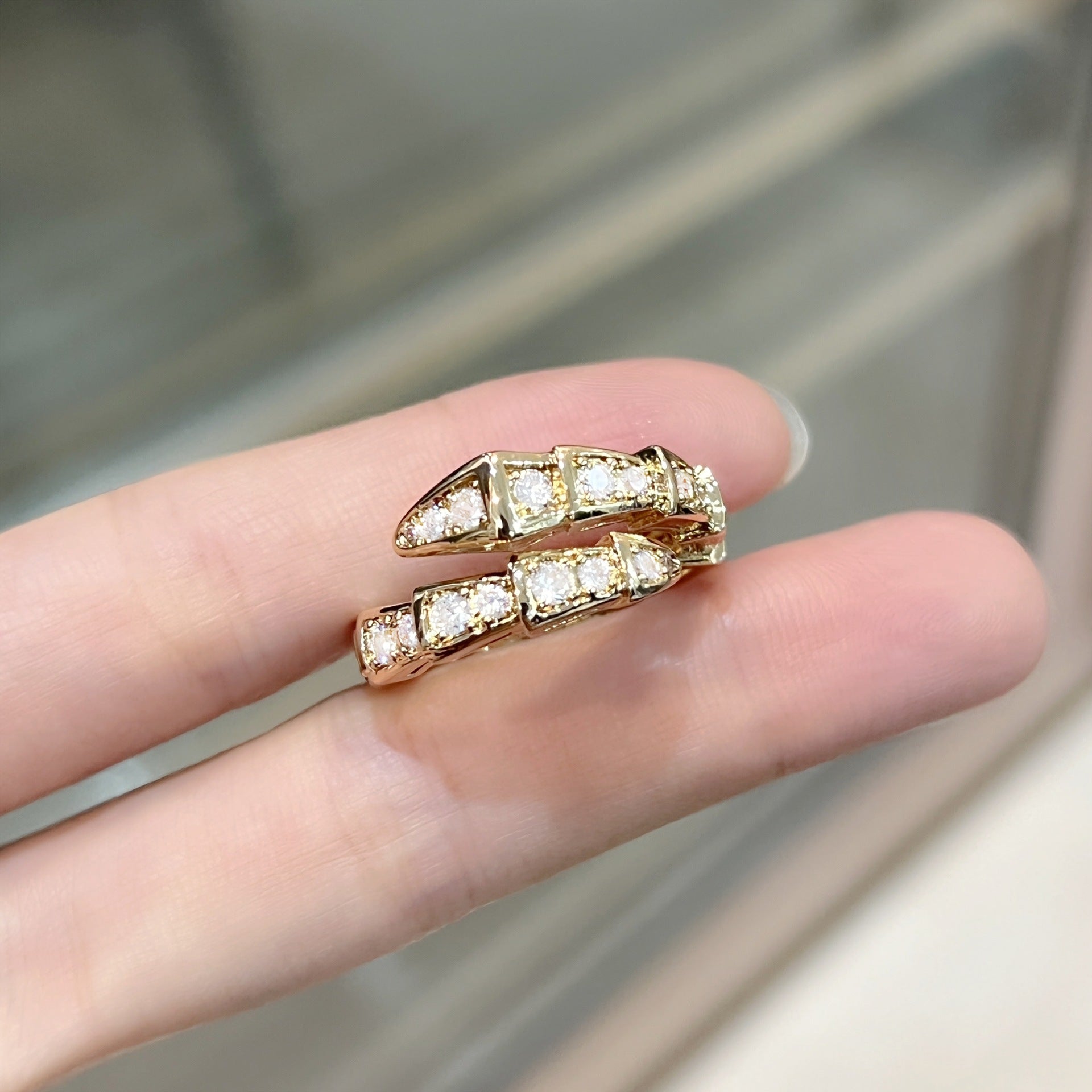 Wholesale Micro-inlaid zircon and diamond gold-plated open bone ring
