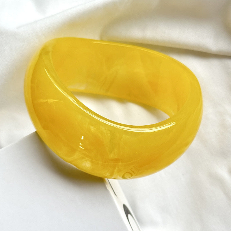 Wholesale Simple Resin Color Irregular S-shaped Wide Bracelet