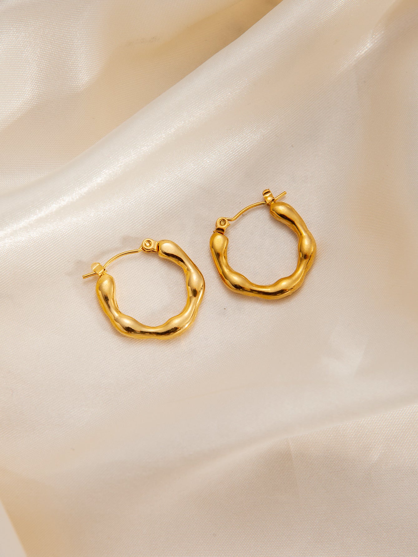 Wholesale Steel Geometric Glossy Retro Versatile Stainless Steel Earrings