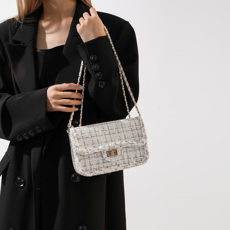 Wholesale The New Small Fragrance Weave Temperament Chain Shoulder Bag